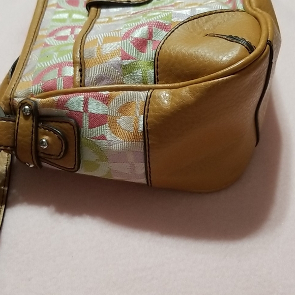 Etienne Aigner Designer handbag - Picture 3 of 12